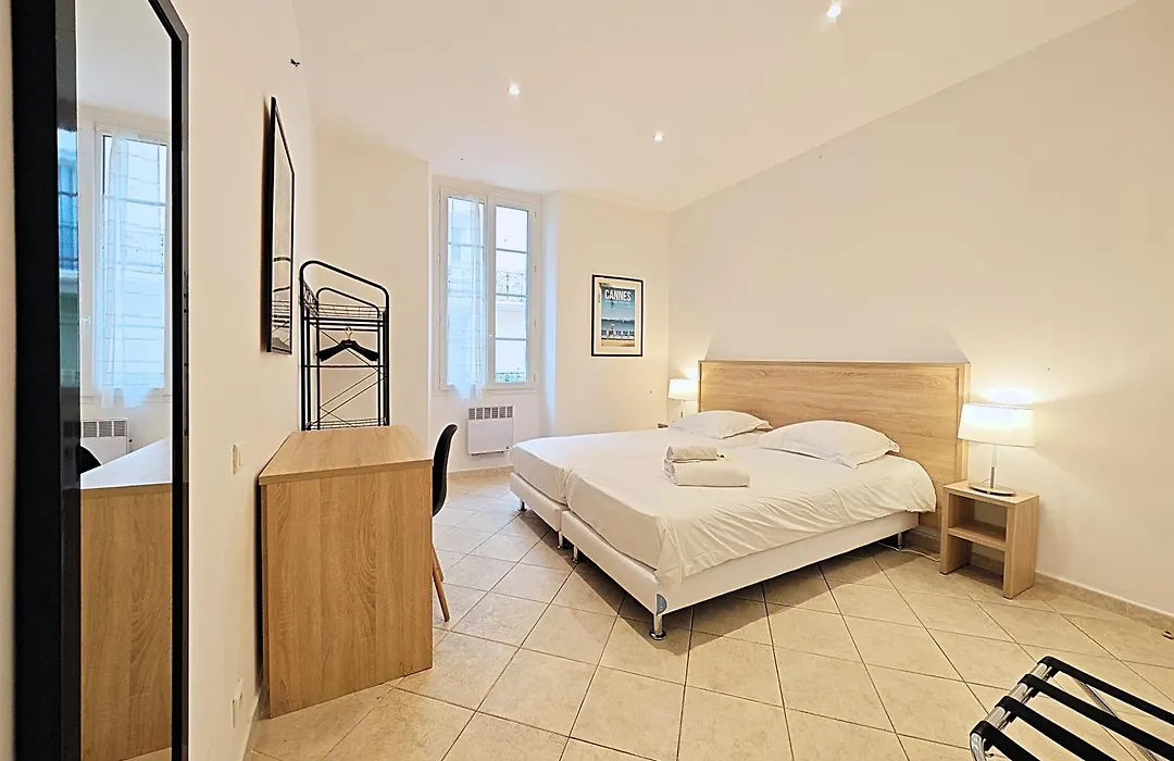 Viva Riviera 11 rue Commandant André-1