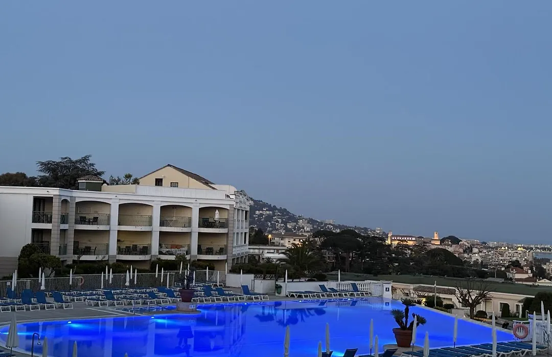 Un Studio de Charme Vue Mer&Piscine d'Exception-1