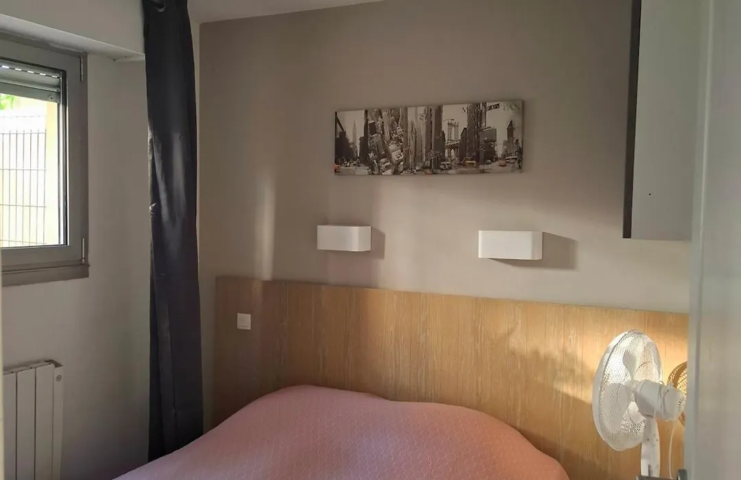 Appartement 3 pièces piscine proche plage et Cannes-1