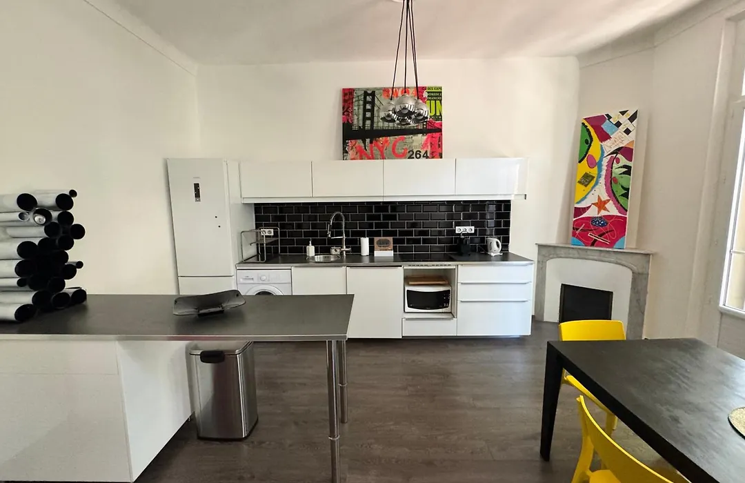 Appartement Bourgeois à 5 min à pied du centre-1
