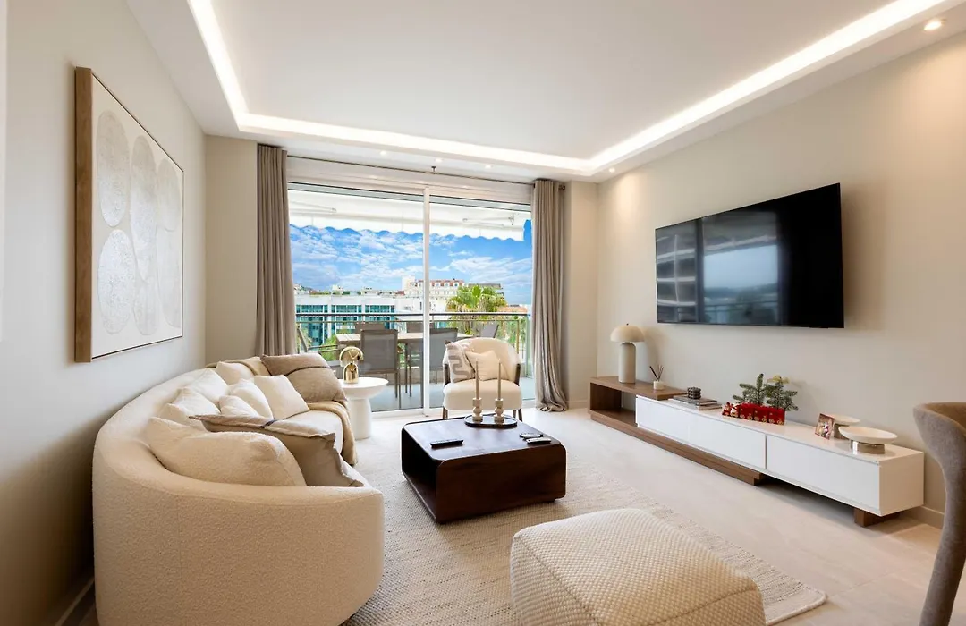 Agence des Résidences - Appartements privés du 45 CROISETTE- Prestige-1