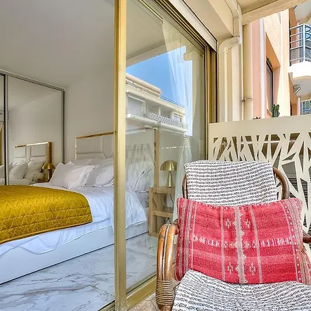 Luxury 4 Stars Apartment With 2 Terraces, Cannes Croisette-3