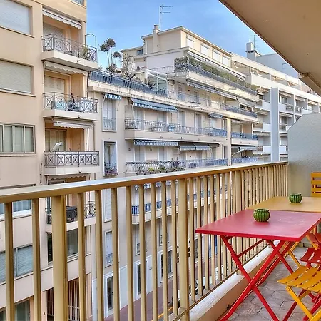 Luxury 4 Stars Apartment With 2 Terraces, Cannes Croisette-2