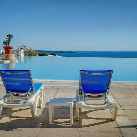 Upstays - 2 Rooms - Renovated - Pool - Parking-2