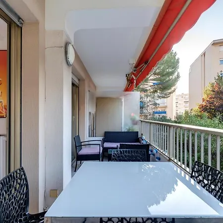 Appartement 2 pièces au calme proche Martinez avec parking privé-2