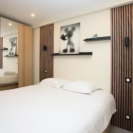Appartement avec balcon Supercroisette-2