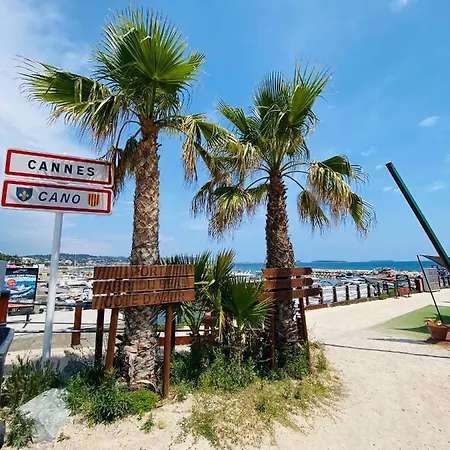Studio bord de mer avec parking privé-3