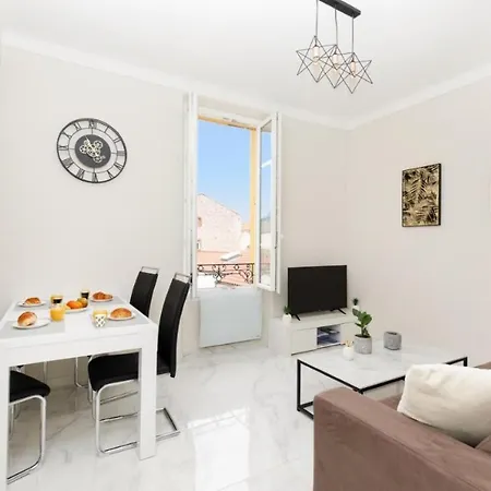 Bright And Elegant Renovated Two Rooms - Near Suquet-3