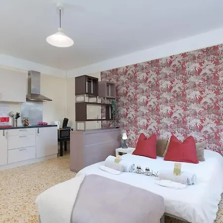 Le Tassigny By ApiRent #Central #Calme #Climatisation #Wifi-3