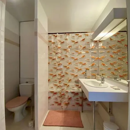 Modern Apartment In Cannes-3