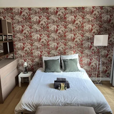 Le Tassigny #Central #Quiet #Air Conditioning #Wifi-3