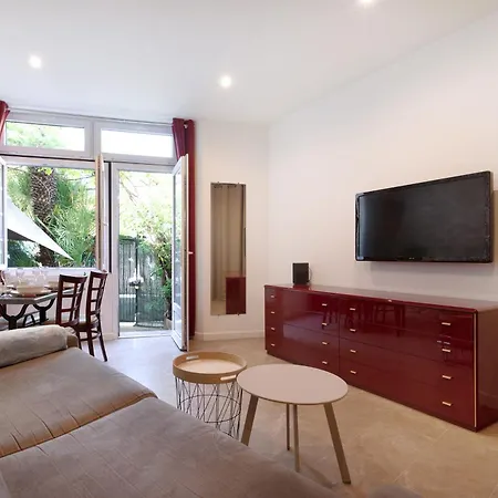 À 1km Plage du Midi et Palais des Festivals - Appartement Centre Cannes avec Cour Extérieur Privée-2