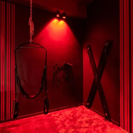 Évasion intime : Love Room de luxe à Cannes-2
