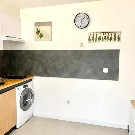 Grand Studio, Parking privé, Cuisine séparée-2