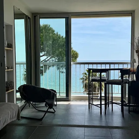 Vacances paradisiaques, Plage Cannes boccacabana, studio-3