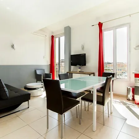 Florella République Apartment-3