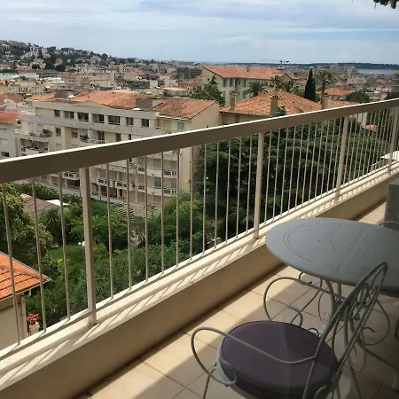 Cannes: Agréable 2 pièces vue mer panoramique-2