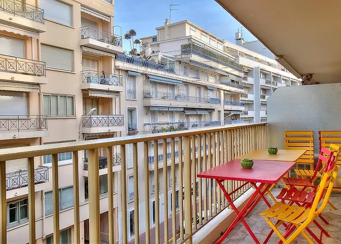 Luxury 4 Stars Apartment With 2 Terraces, Cannes Croisette