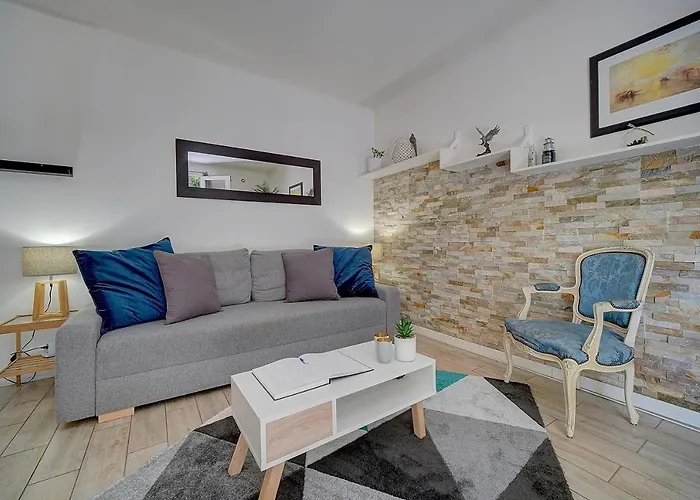 Le Alex - 800m des plages - extérieur - Verrière Côte d'Azur Cannes