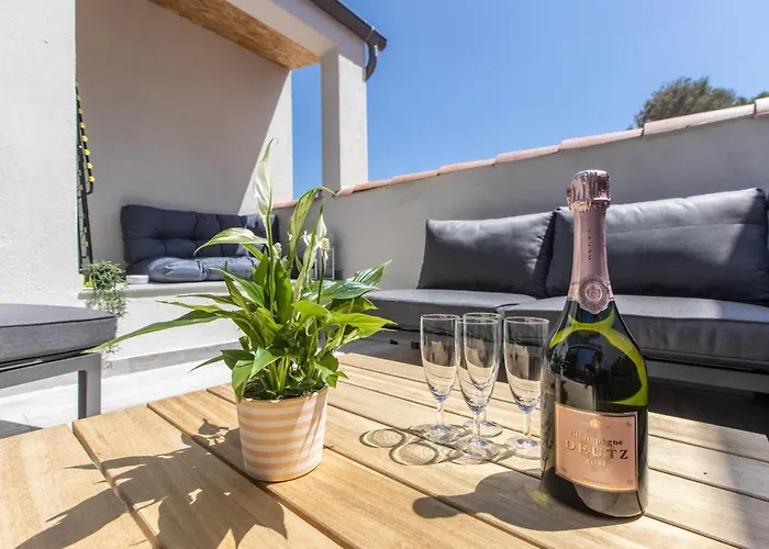 Résidence Topaze - Central - Luxurious - 50m Croisette Palais - LRA CANNES