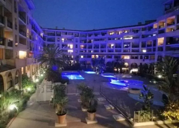 Jolie studio en plein centre de Cannes la Bocca
