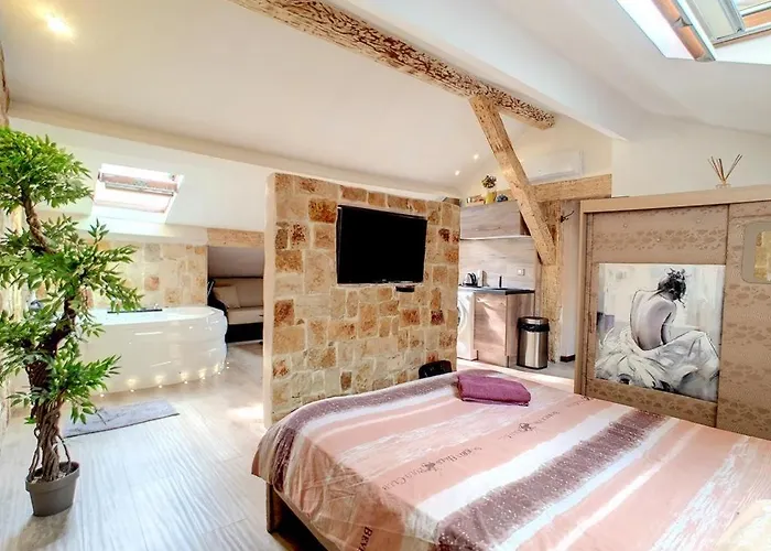Beautiful appartment with jacuzzi Cannes