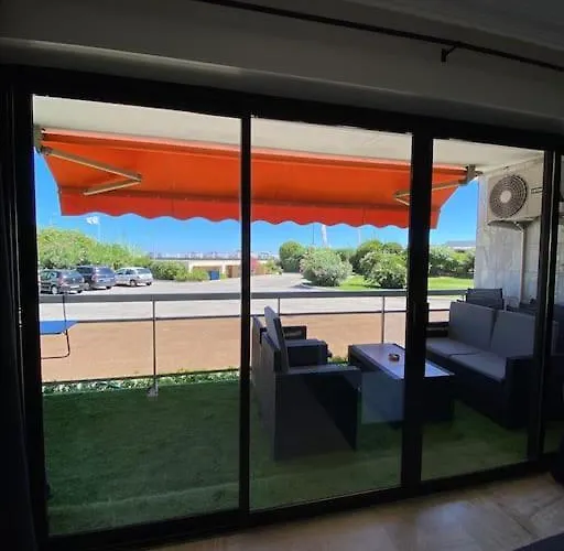 Studio bord de mer avec parking privé Cannes