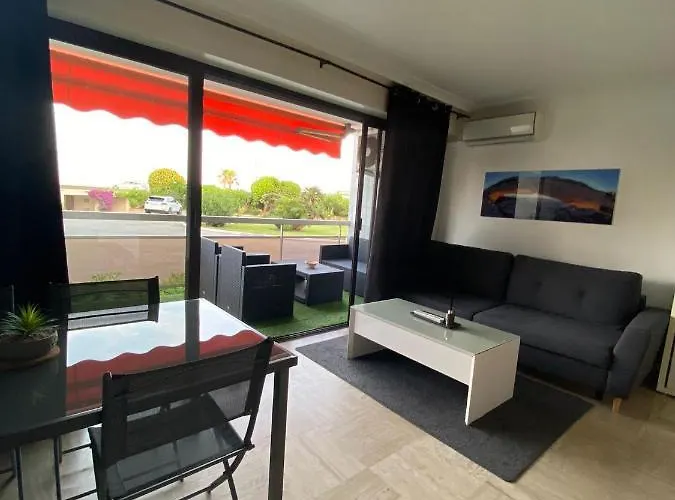 Studio bord de mer avec parking privé Cannes