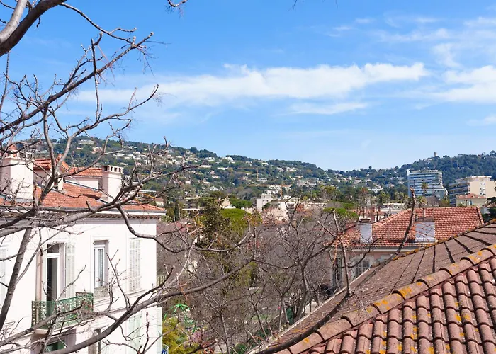 Le Calmette By ApiRent #Central #Lumineux #Calme #Wifi Cannes