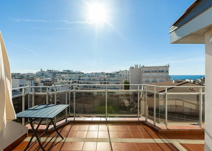 Agence des Résidences - Plein centre de Cannes