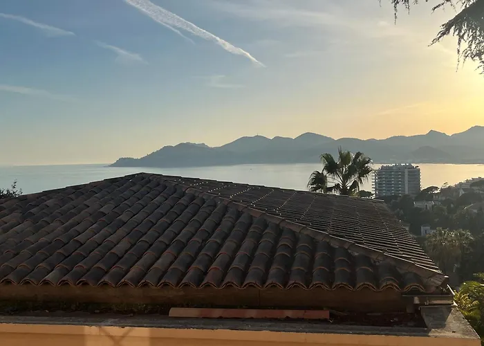 Appartement à Cannes résidence villa francia