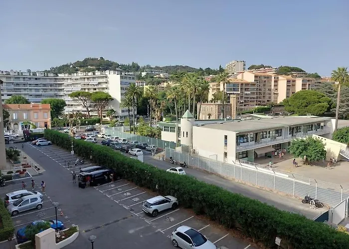 Bocca Baie T2 en bord de mer - Axelle Loc Appart Cannes