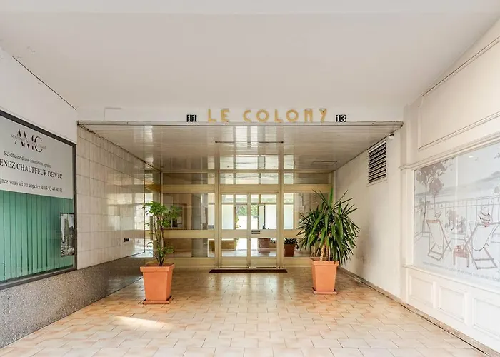 Plage luxe collé à l’hôtel Martinez Cannes