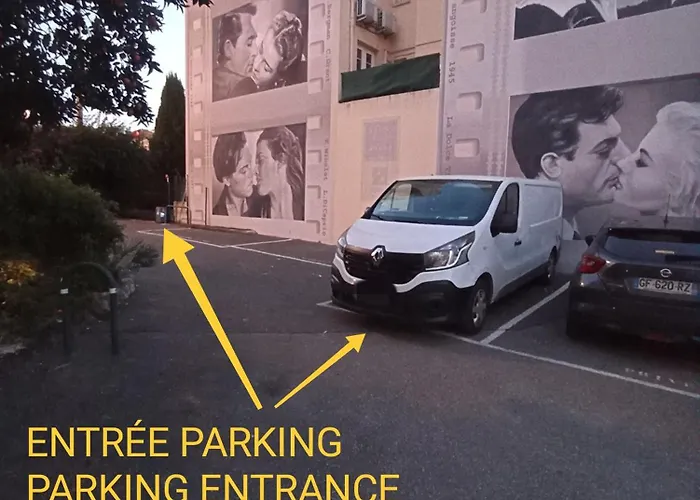 Grand Studio, Parking privé, Cuisine séparée Cannes