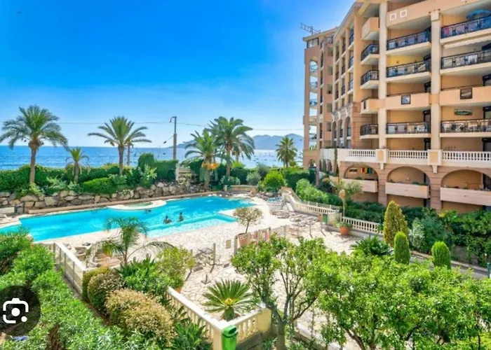 Cannes appartement vue mer , piscine