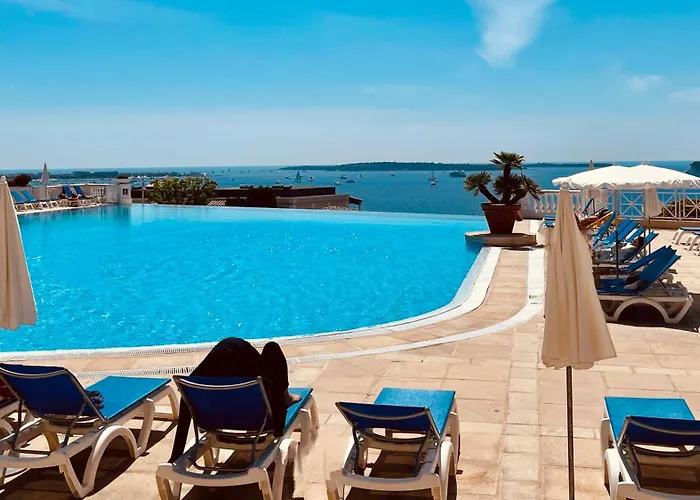 Appart CANNES résidence piscine-parc-tennis