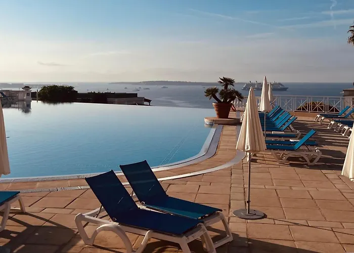 Appart CANNES résidence piscine-parc-tennis