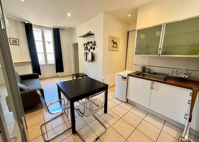 Viva Riviera Residence Rue Florian close Croisette Cannes