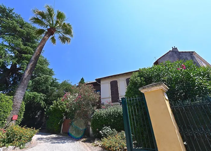 Cité Saint Paul Terrasse Parking AC Wifi SAUNA BBQ SPA Cannes