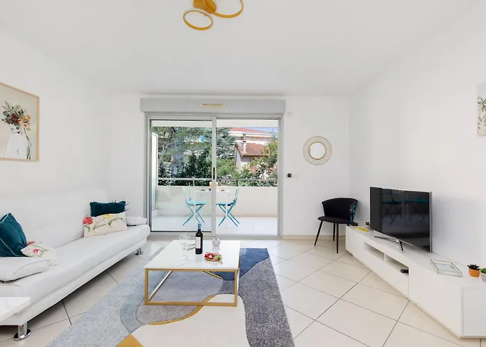 Fleury Home YourHostHelper Cannes