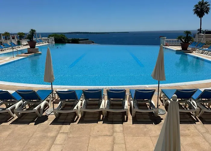 Villa Francia Résidence piscine tennis à 500m des plages de Cannes