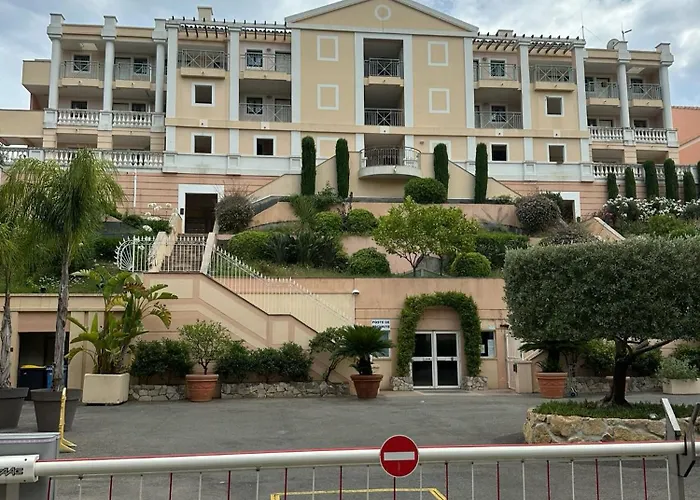 Villa Francia Résidence piscine tennis à 500m des plages de Cannes