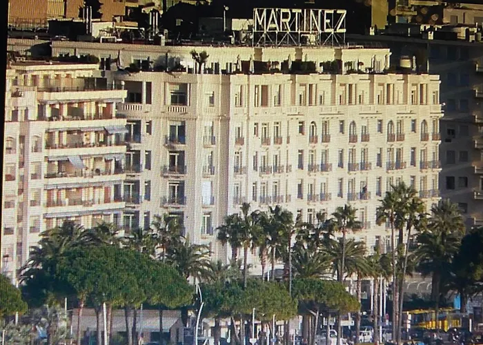 2chambres 2 salles de bains Palais des Festivals Cannes