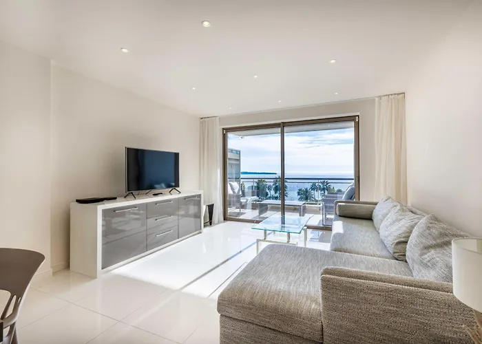 Agence des Résidences - Appartements privés du 45 CROISETTE- Prestige Cannes