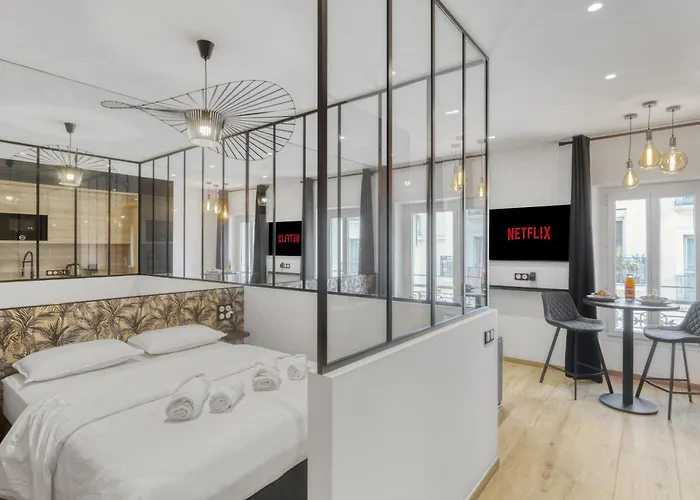 Studio E - Ascenseur - 2 min du Palais - Climatisé Cannes