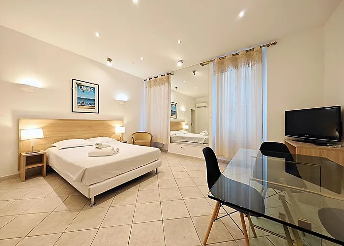 Appartement Viva Riviera 11 rue Commandant André à Cannes