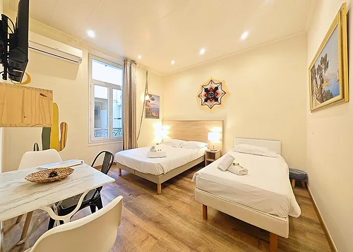 Appartement Viva Riviera - 19 rue des Frères Pradignac à Cannes