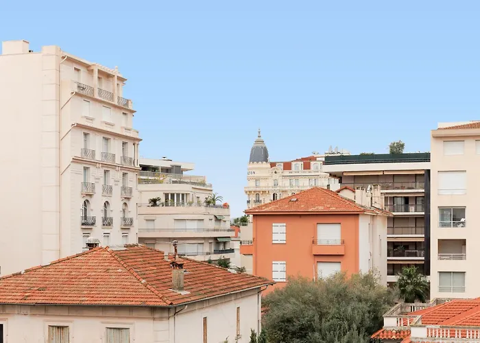 Bleu Croisette YourHostHelper Cannes