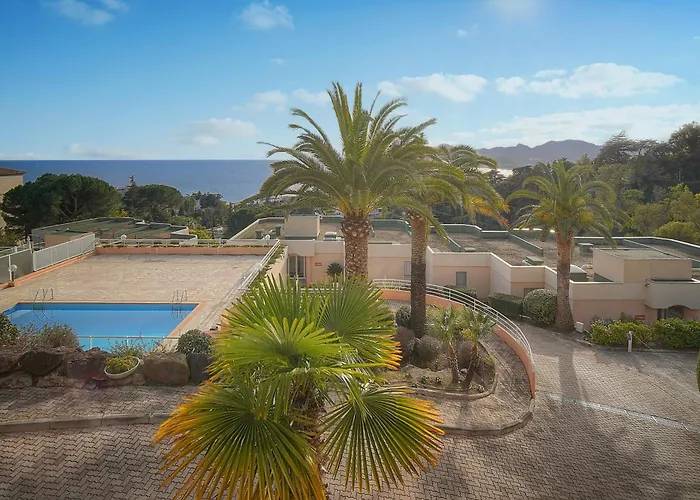 Appartement Auré-Parking-Piscine-Terrasse-VCA à Cannes