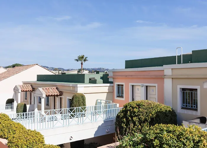 Holiday Paradise - Cannes - Sea View - Pool - Free Parking - Beach 4 Min